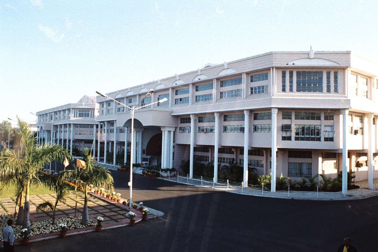 AGARWAL PUBLIC SCHOOL BICHOLI MARDANA ROAD INDORE MADHYA PRADESH 1030084