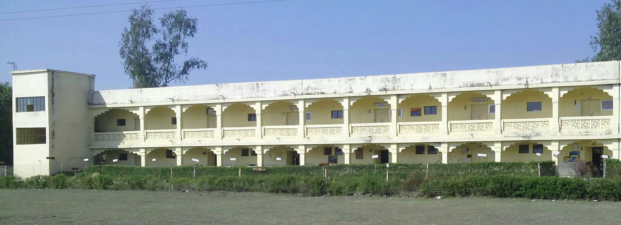 MAHARISHI VIDYA MANDIR BINJHAIA KATRA JABALPUR ROAD MANDLA MADHYA PRADESH 1030093