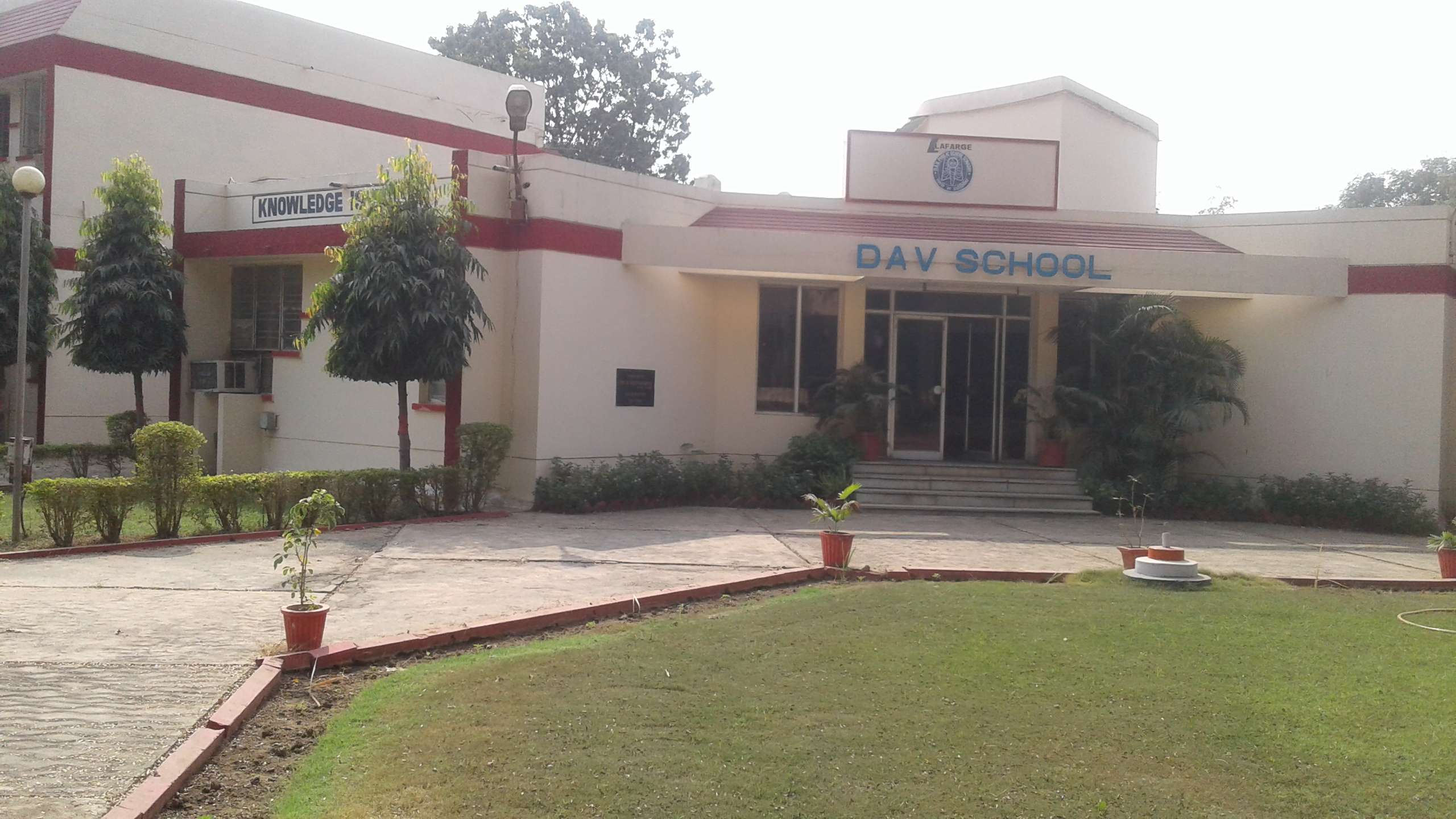 TATA DAV PUBLIC SCHOOL TATA STEEL CEMENT DIVISION SONADIH P O RASEDA VIA BALODA BAZAR DISTT RAIPUR CHHATTISGARH 3330019