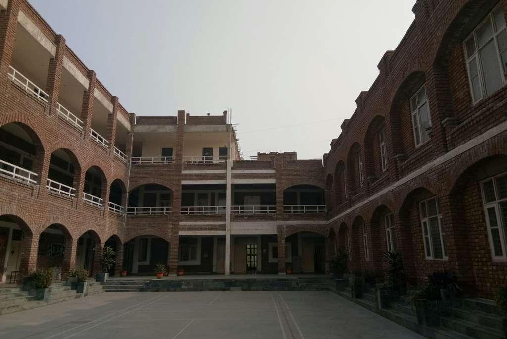 GEETA VIDYA MANDIR PUB SCHOOL NEAR NHBC VILL NIMBARI PANIPAT HARYANA 530347