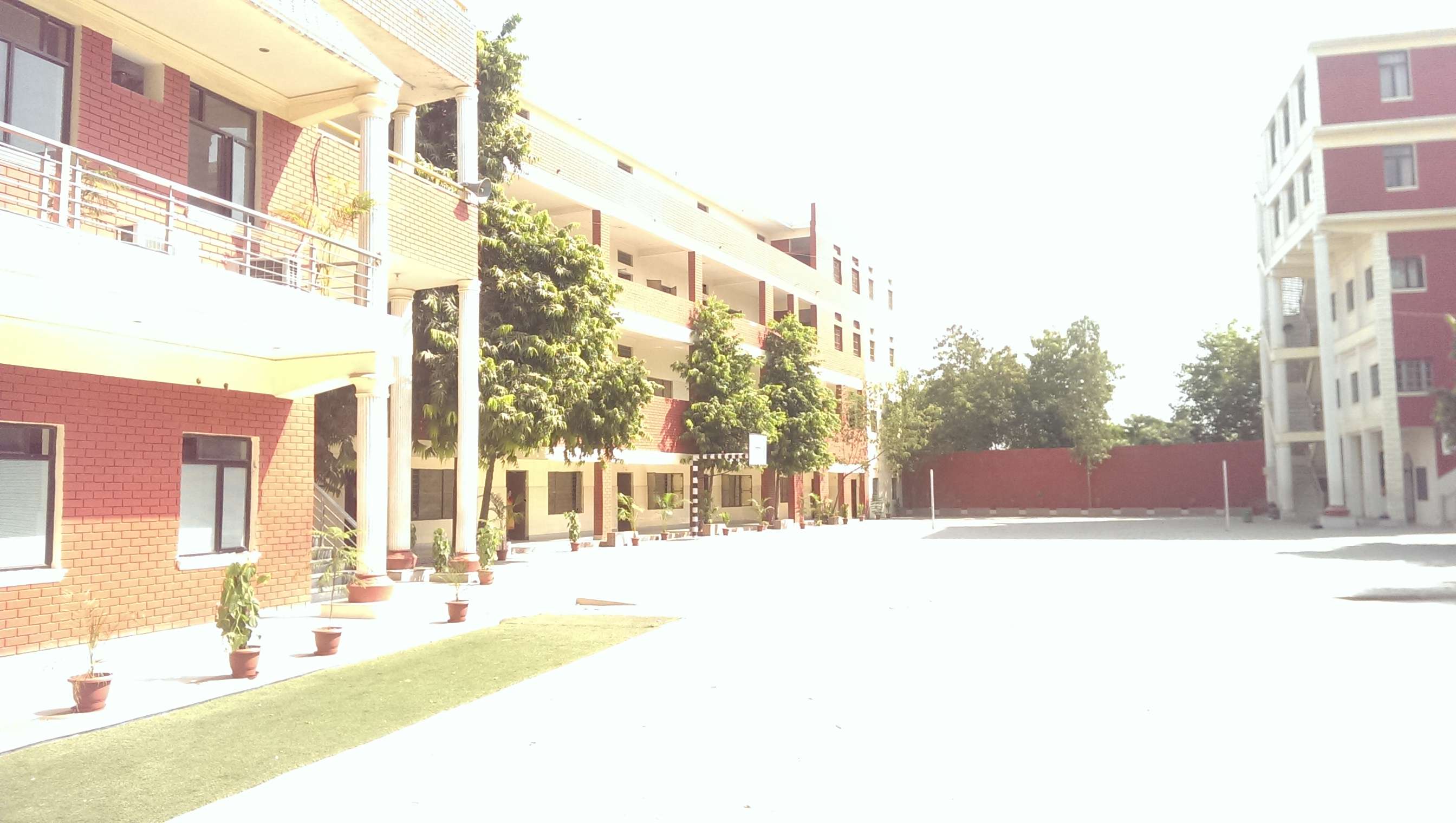 RAWAL CONVENT SCHOOL FRIENDS COLONY SOHNA ROAD BALLABGARH HARYANA 530249