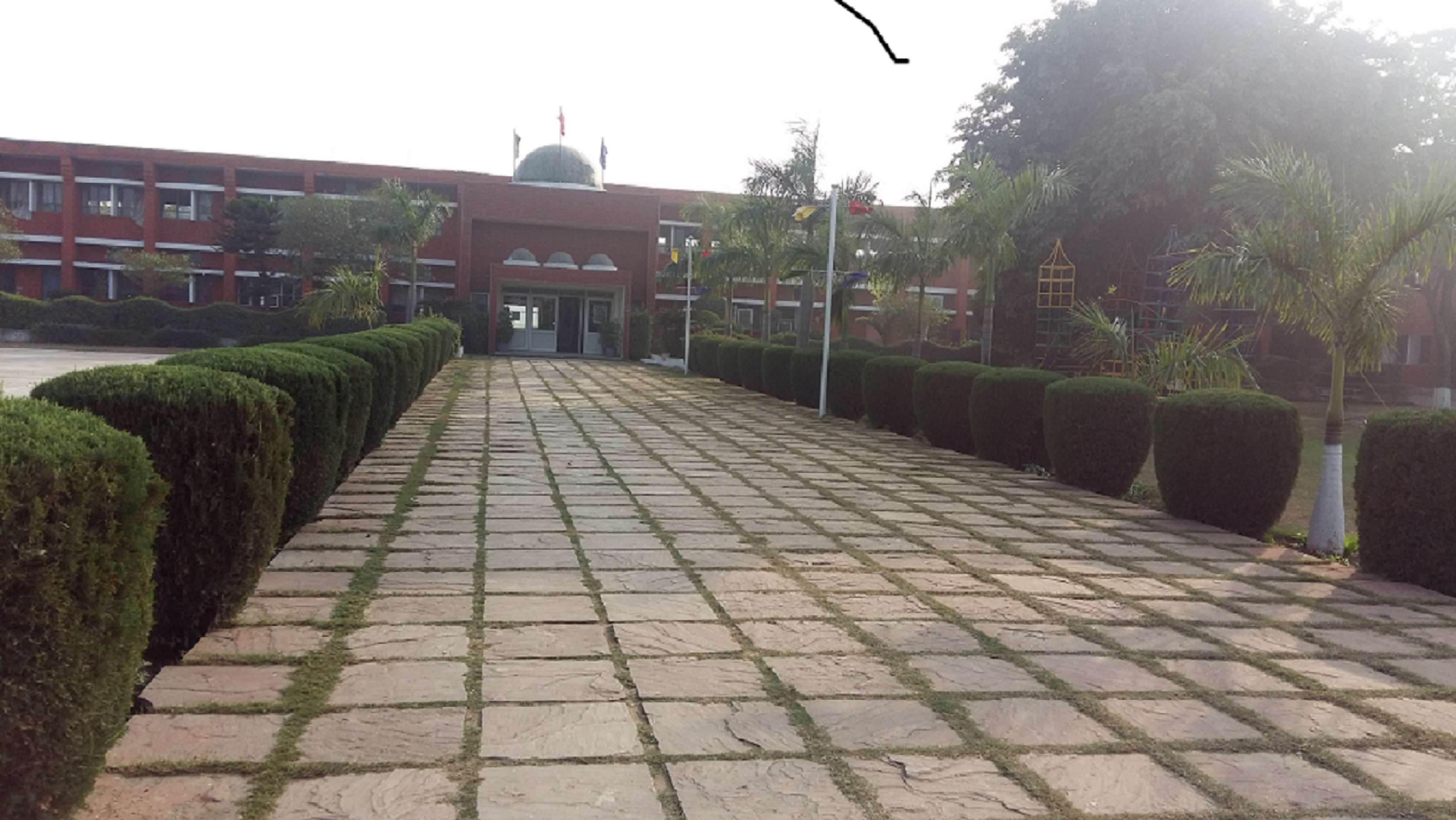 GURU RAM DASS ACADEMY HUMBRAN ROAD SWAMI SATSANG BHAWAN LUDHIANA PUNJAB 1630102