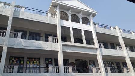 THE SENIOR STUDY II PUTLIGHAR G T ROAD AMRITSAR PUNJAB 1630188
