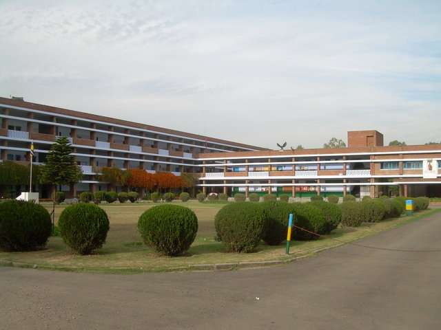 ST JOHN S HIGH SCHOOL SECTOR 26 CHANDIGARH 2630038