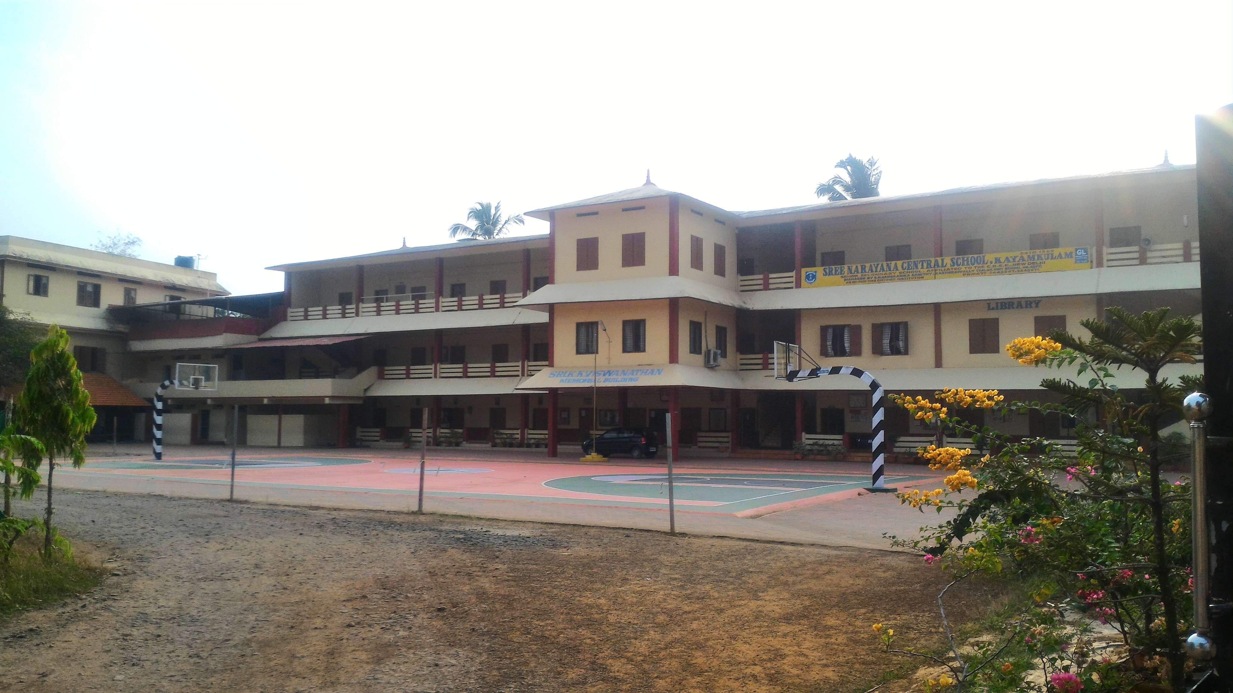 SREE NARAYANA CENTRAL SCHOOL KAYAMKULAM KERALA 930066