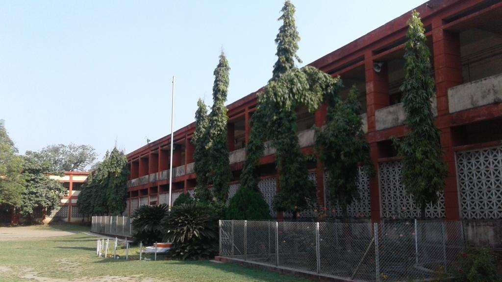 MOUNT CARMEL CONVENT HIGH SCHOOL CEMENT NAGAR P O CHANDRAPUR DISTT MAHARASHTRA 1130017
