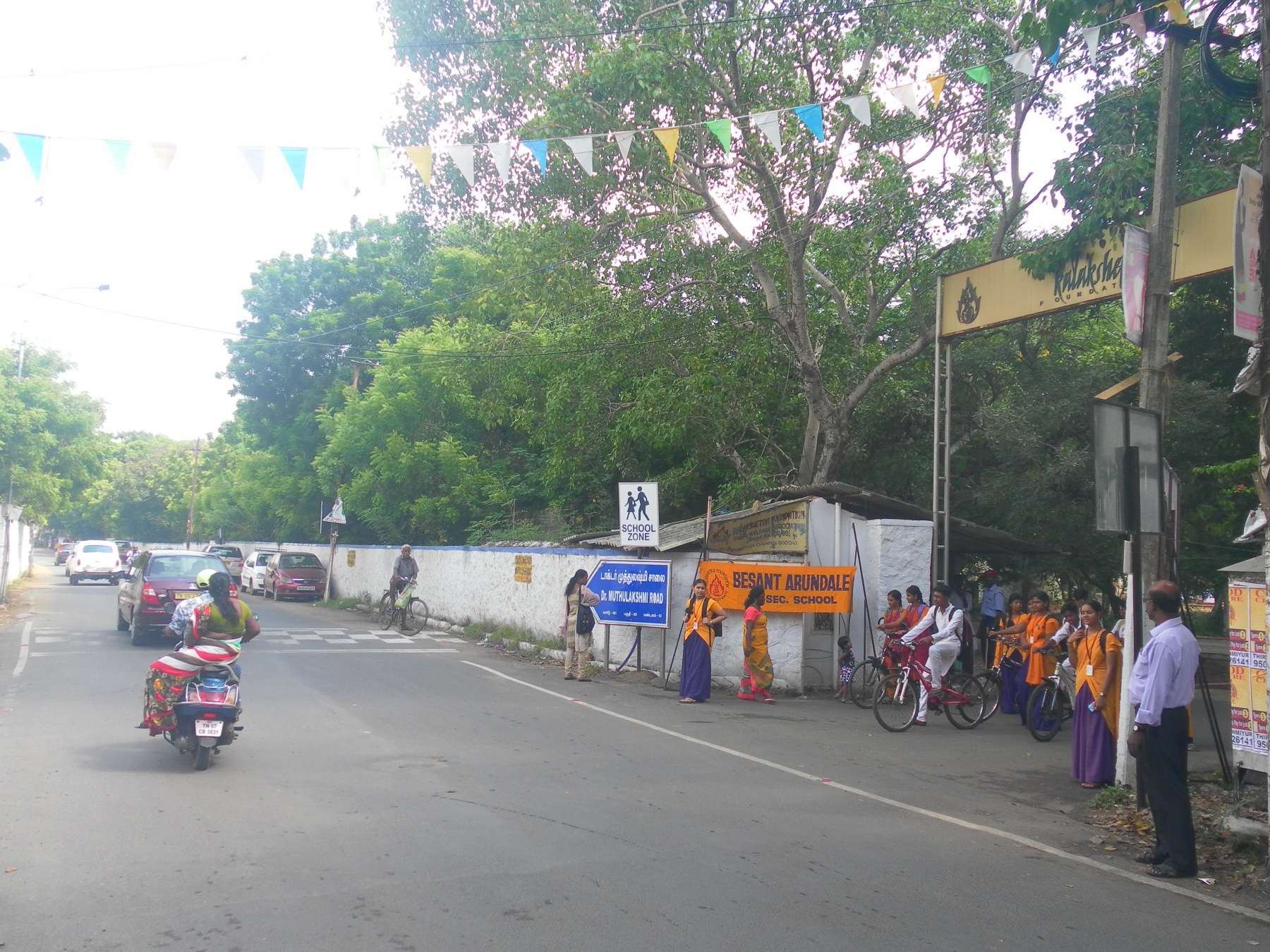 BESANT ARUNDALE SR SEC SCHOOL KALAKSHETRA FOUNDATION THIRUVANMIYUR CHENNAI TAMIL NADU 1930047