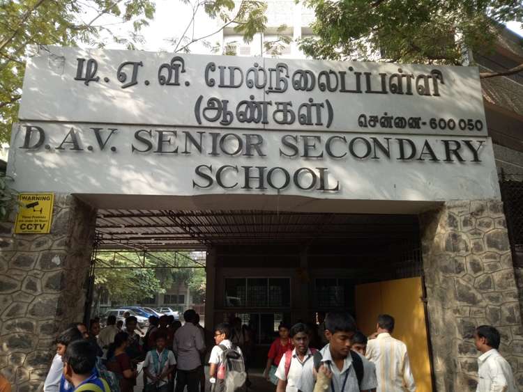 D A V SENIOR SECONDARY SCHOOL PLOT R 45 120 FEET ROAD MOGAPPAIR ANNA NAGAR WEST EXTN CHENNAI TAMIL NADU 1930128
