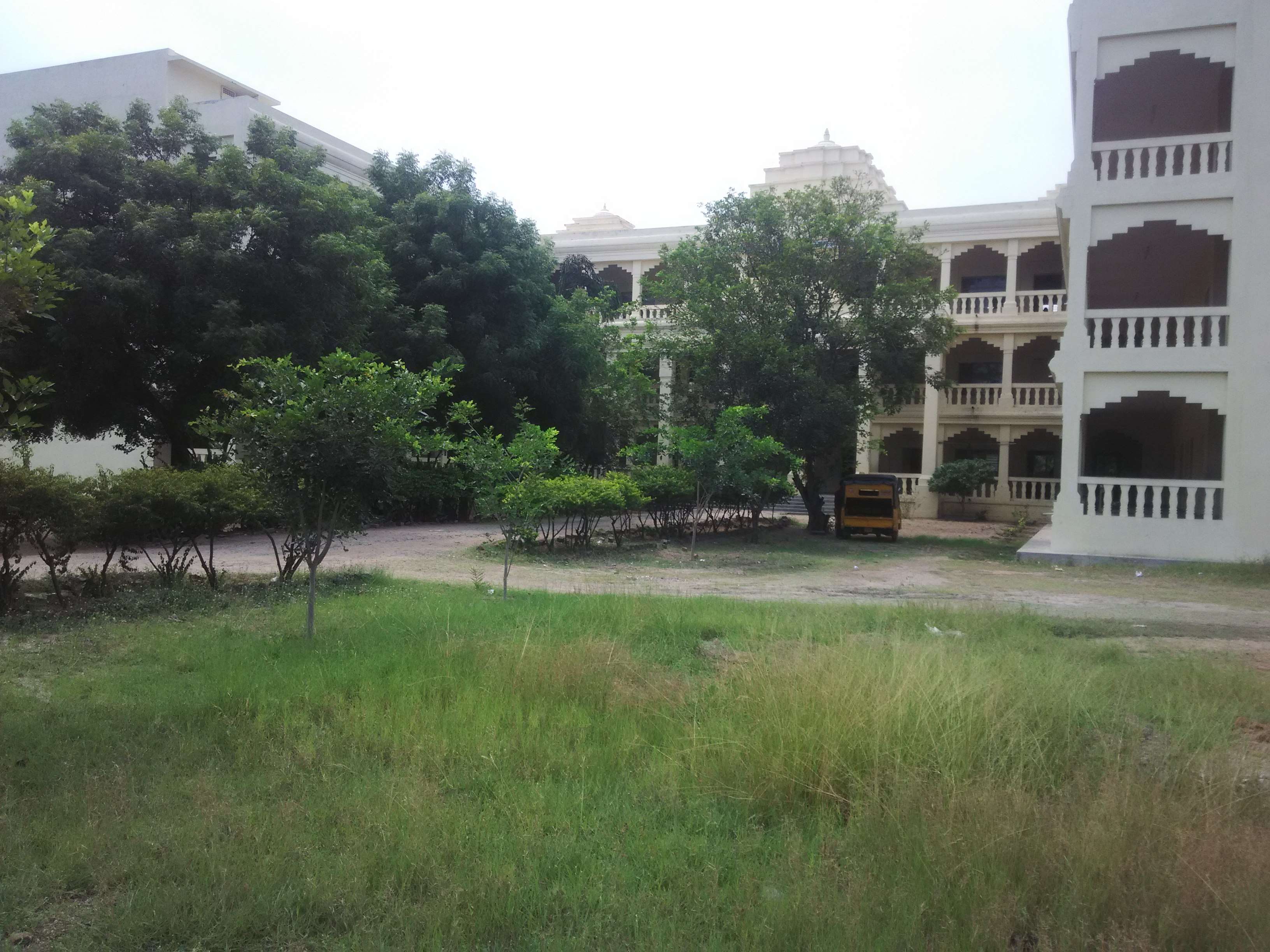 MAHARISHI VIDYA MANDIR 58 3 4 MELATHIKKAM VILLAGE TIRUVANNAMALAI TAMIL NADU 1930172