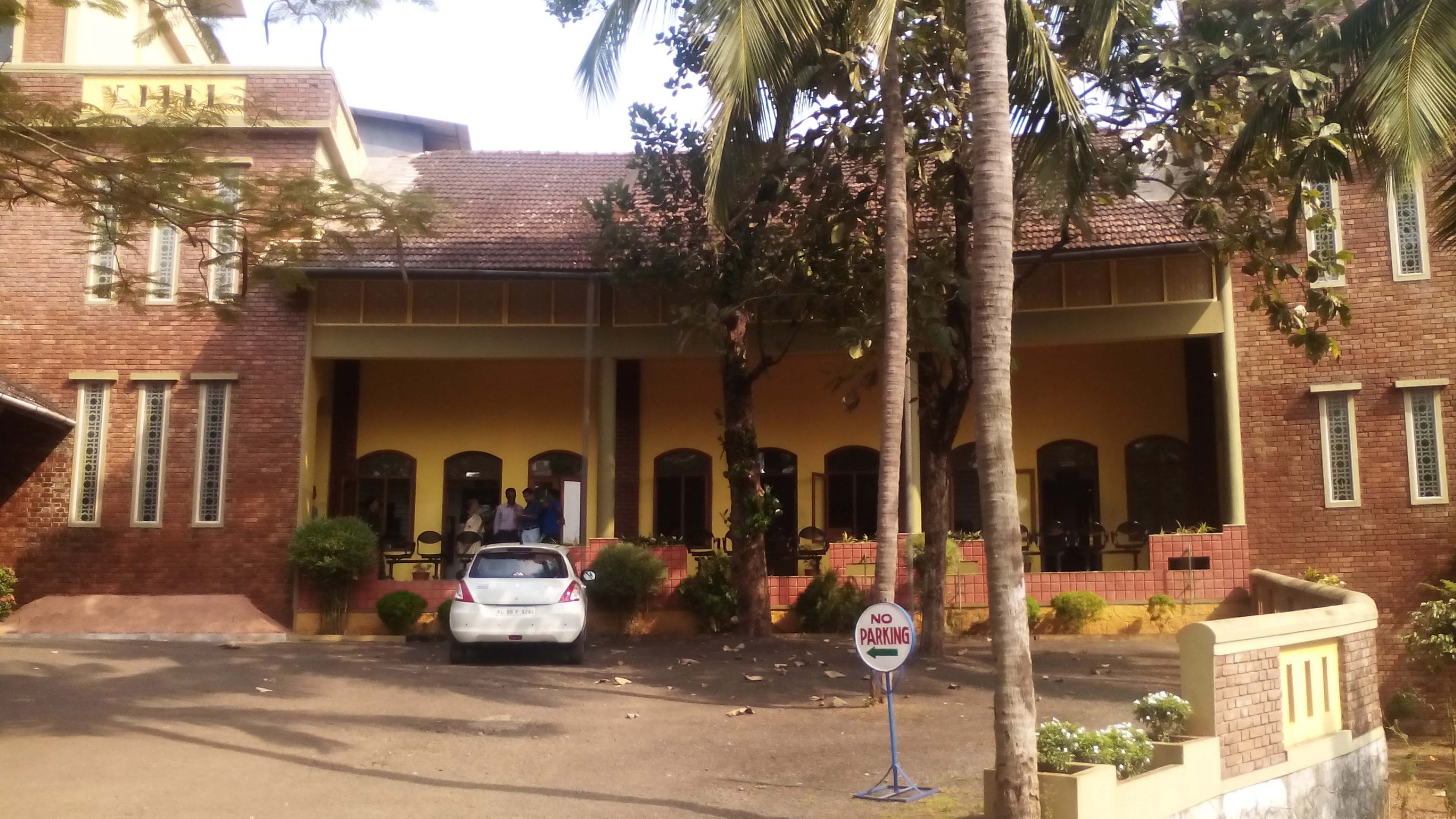 PEEVEES MODEL SCHOOL NILAMBUR MALAPPURAM DISTT KERALA 930470