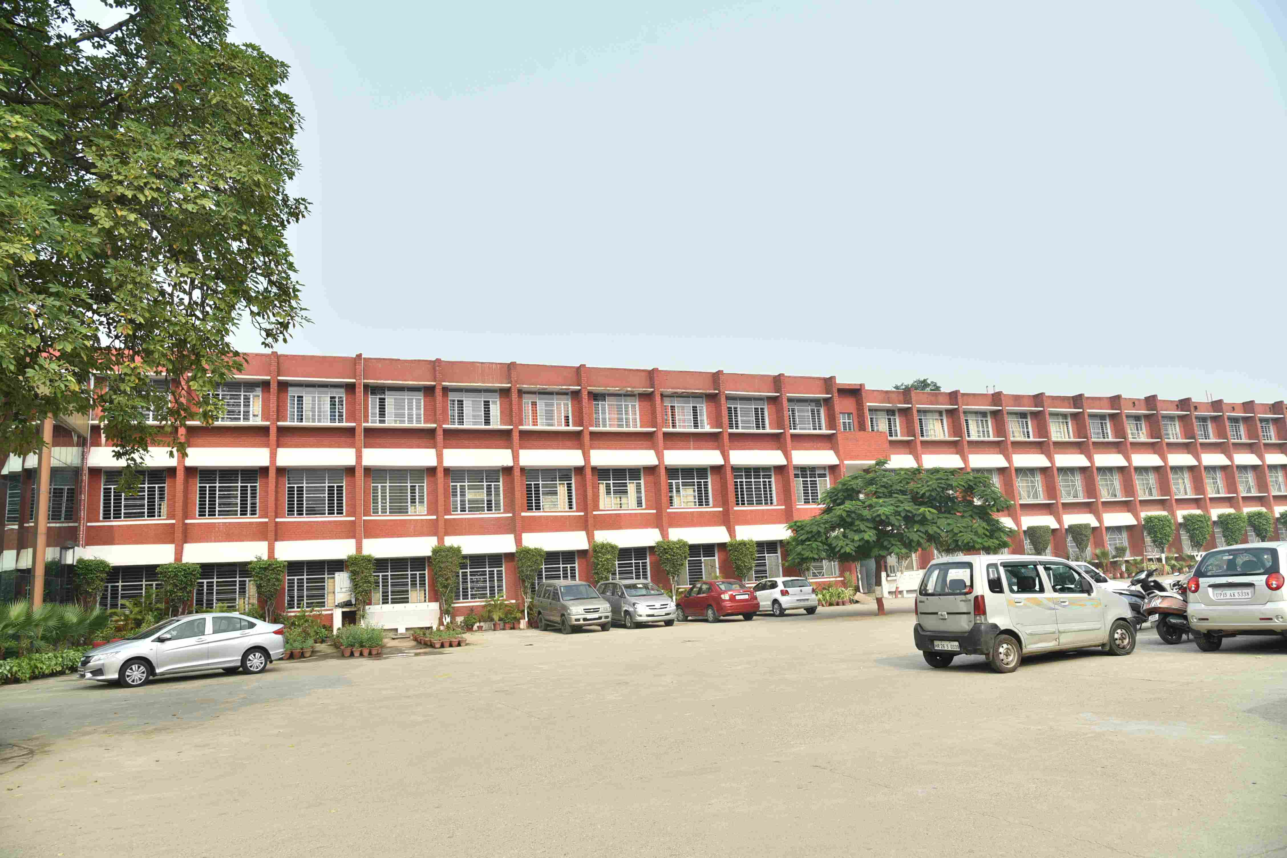 CITY VOCATIONAL PUBLIC SCHOOL 250 CIRCULAR ROAD MEERUT CANTT MEERUT UTTAR PRADESH 2130125