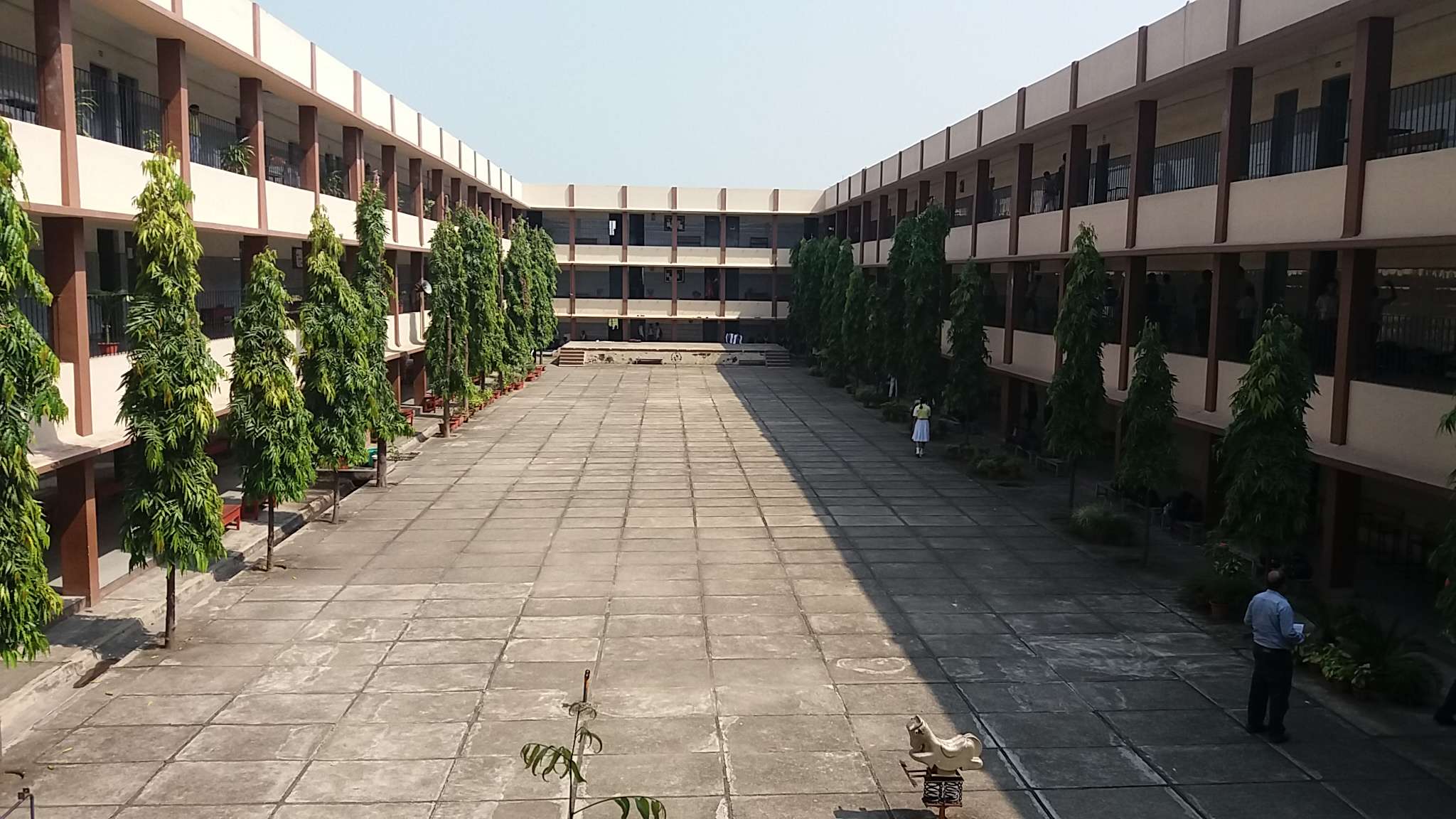 S D S M SCHOOL FOR EXCELLENCE DISPENDARY ROAD SIDHGORA PO AGRICO JAMSHEDPUR 3430149