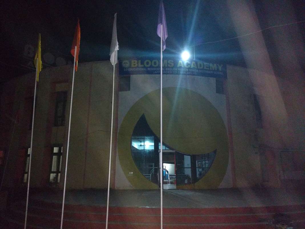 BLOOMS ACADEMY NH 75 PANNA ROAD SATNA MADHYA PRADESH 1030207