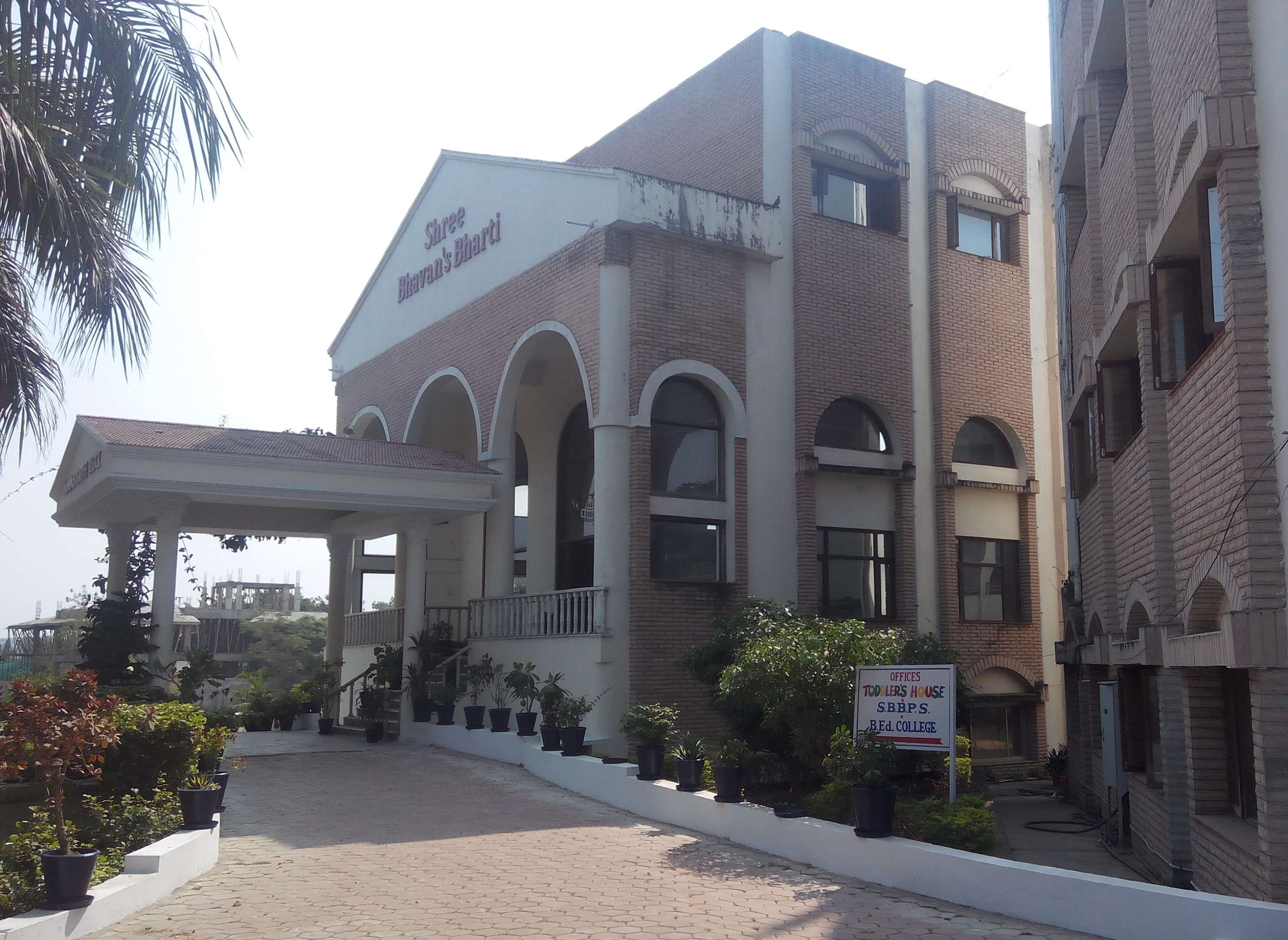Shree Bhavans Bharti Public School Shree Bhavans Bharti Public School Khasra Number 46 2 Kerwa Dam Road Gram Barkhedi Kala 1030342