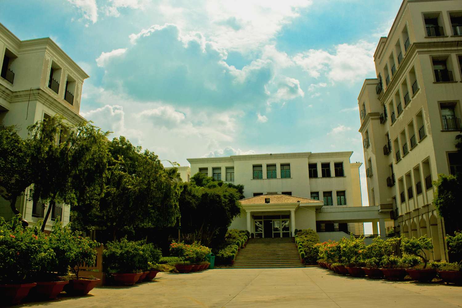 NEERJA MODI SCHOOL SHIPRA PATH MANSAROVAR JAIPUR RAJASTHAN 1730210