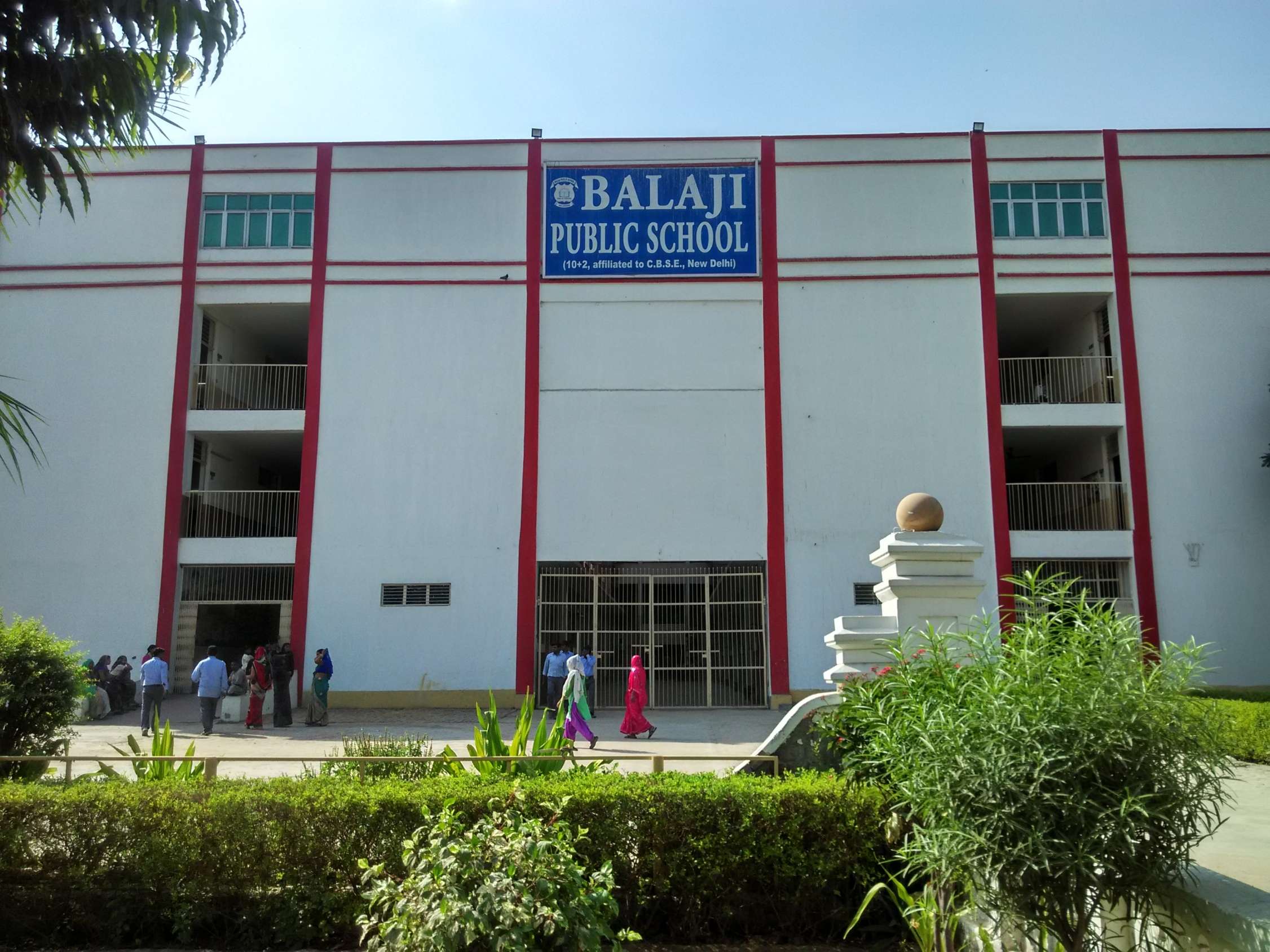 BALAJI PUBLIC SCHOOL MALENA ROAD ADARSH NAGAR BALLABHGARH HARYANA 530516