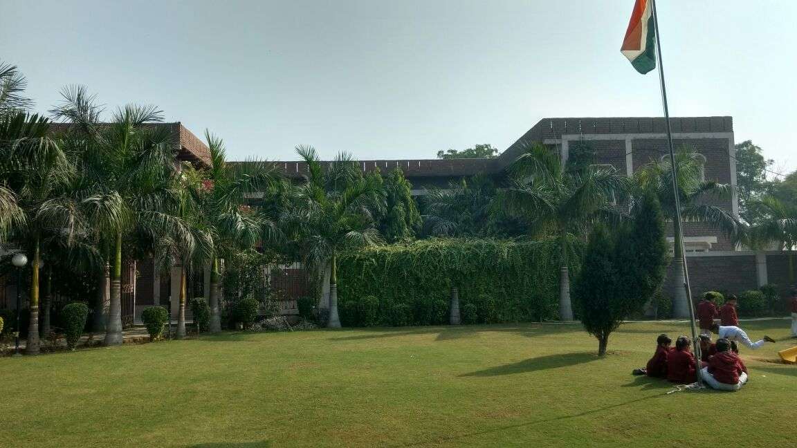 D R A SR SEC SCHOOL VILLAGE MAJRI PO GUBAHNA DIST JHAJJAR BAHADURGARH HARYANA 530686