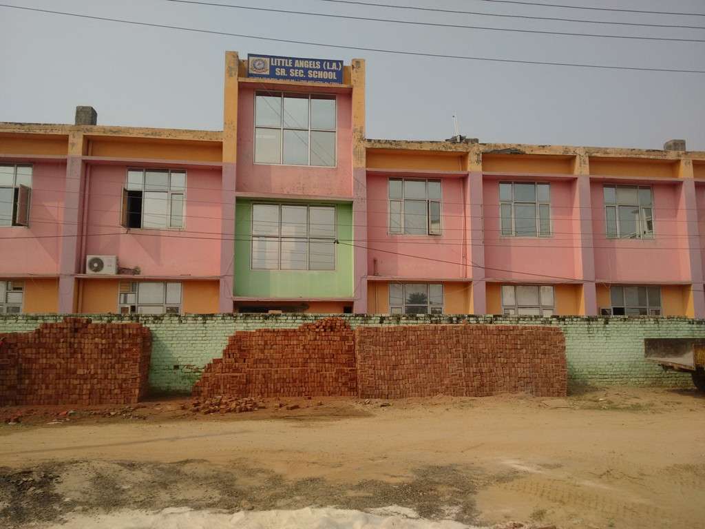 L A SENIOR SECONDARY SCHOOL DELHI ROAD JHAJJAR DISTT JHAJJAR 530694