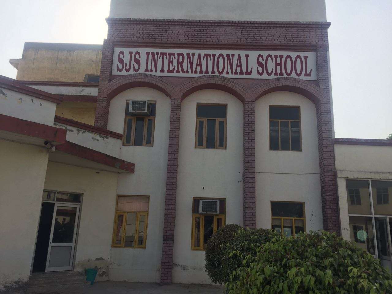 SJS INTERNATIONAL SCHOOL DIKADLA COMPLEX 530798