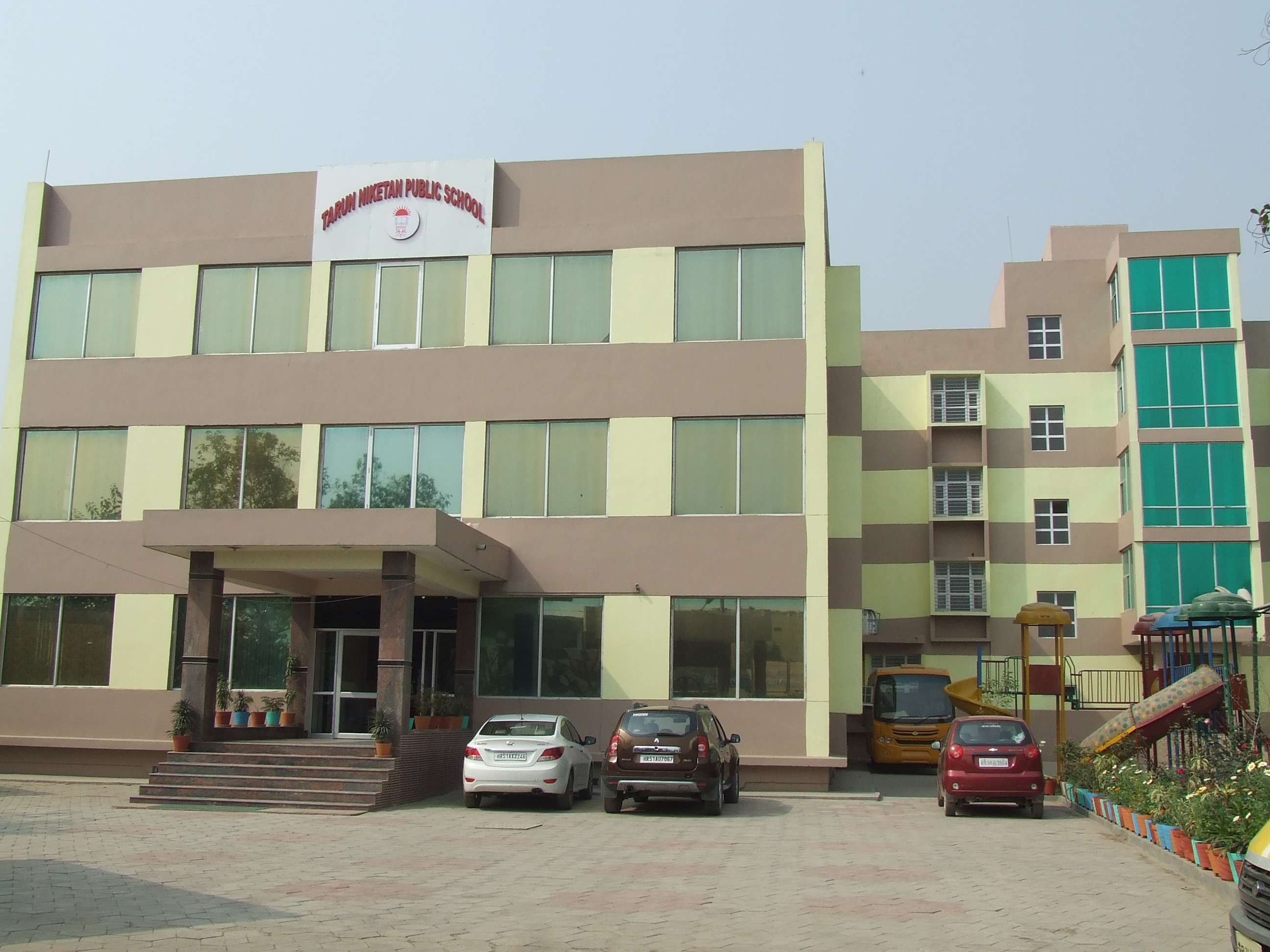 TARUN NIKETAN PUBLIC SCHOOL VILL PALLA NO 1 P O TILPAT DISTT FARIDABAD 530833