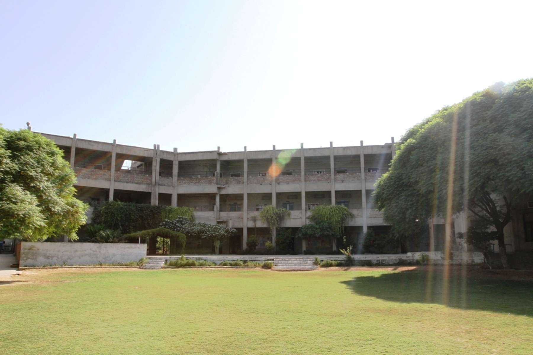 EAST WOOD INTERNATIONAL SCHOOL MALWA BYE PASS DOOMWALI BATHINDA PUNJAB 1630421