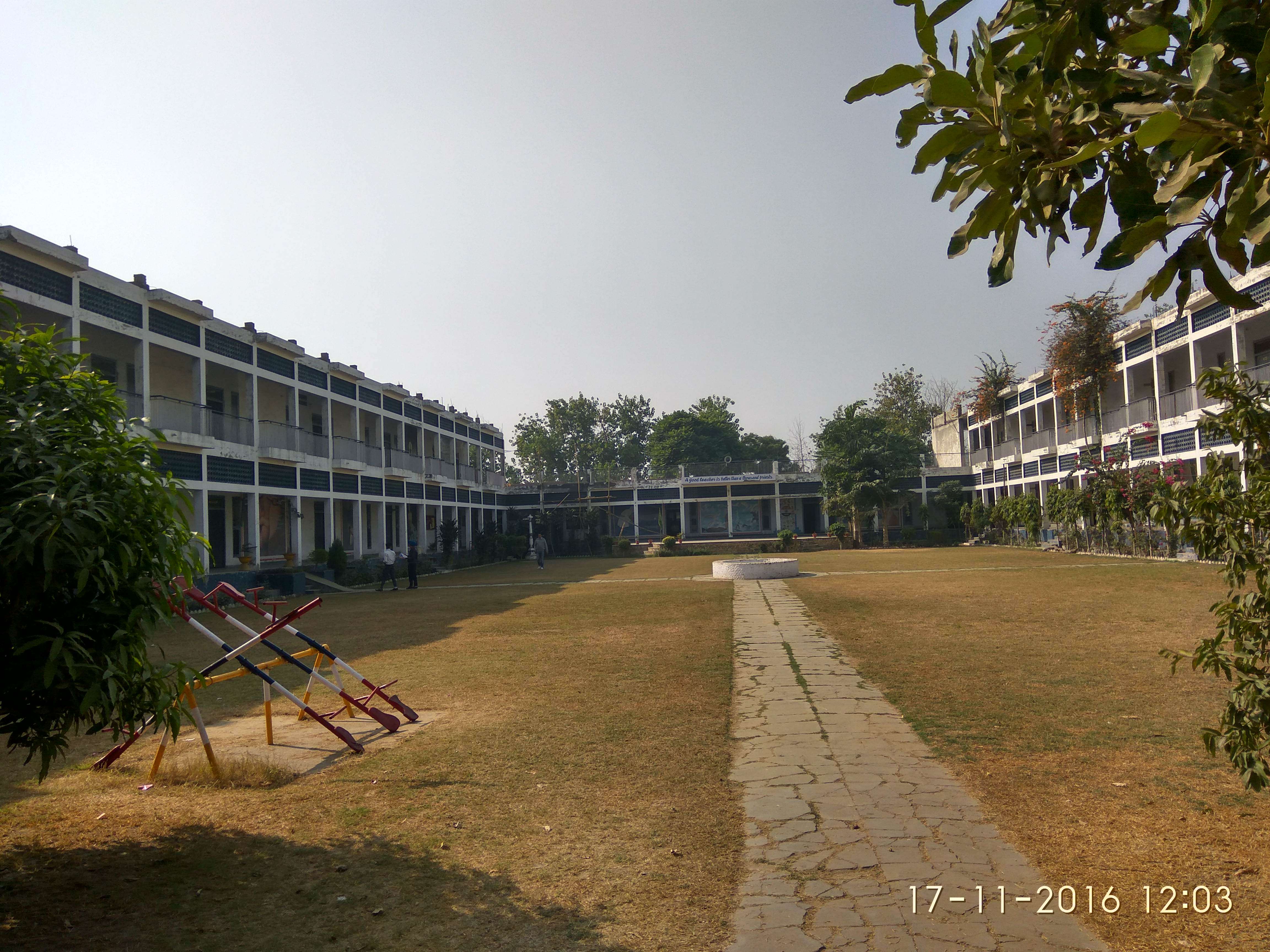 BABA ISHER SINGH N PUBLIC SCHOOL D BLOCK RANJIT AVENUE AMRITSAR 1630555