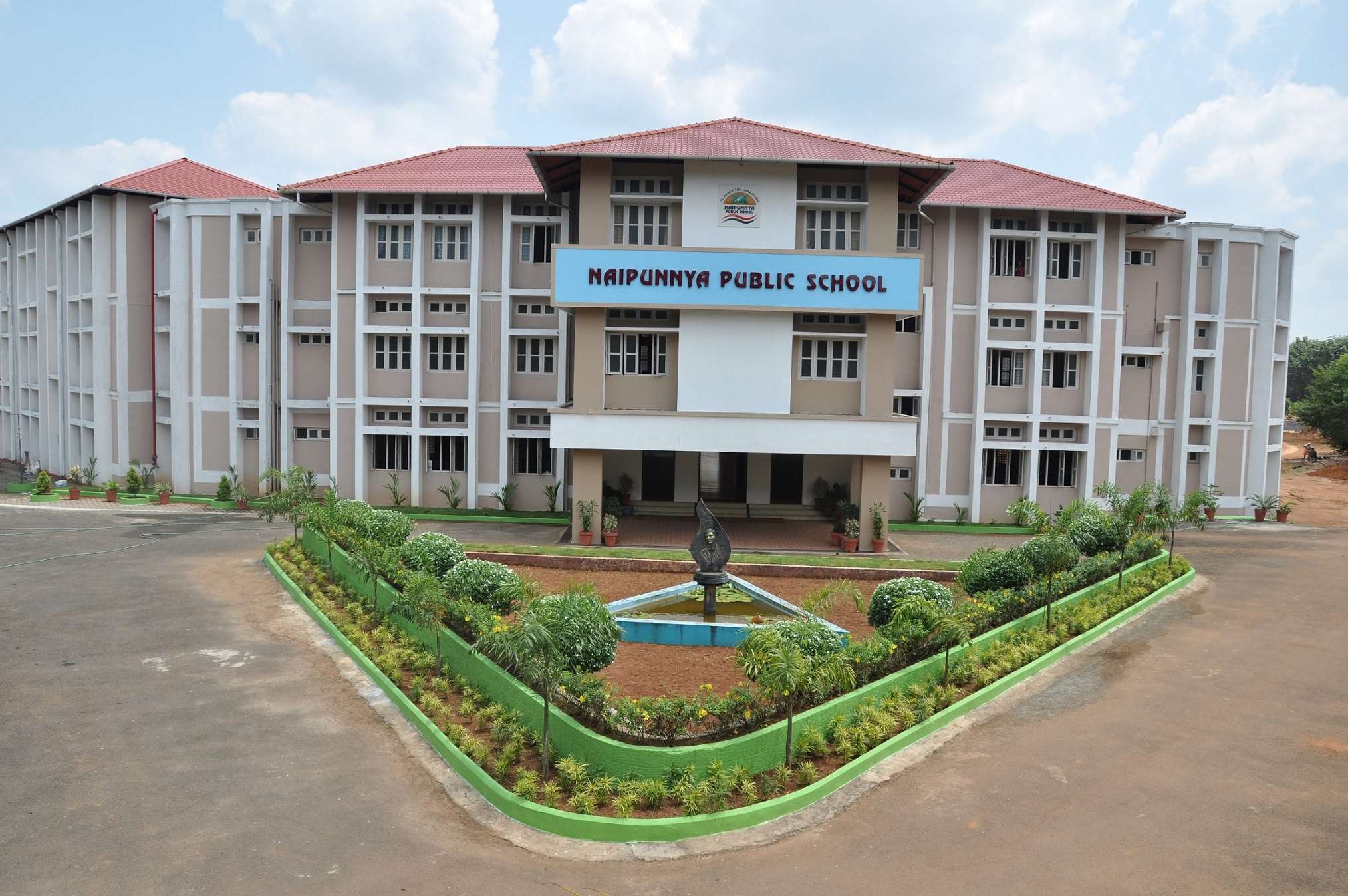 NAIPUNNYA PUBLIC SCHOOL PODUVA PURAM PO EDAKUNNU ERNAKULAM DISTT KERALA 930610