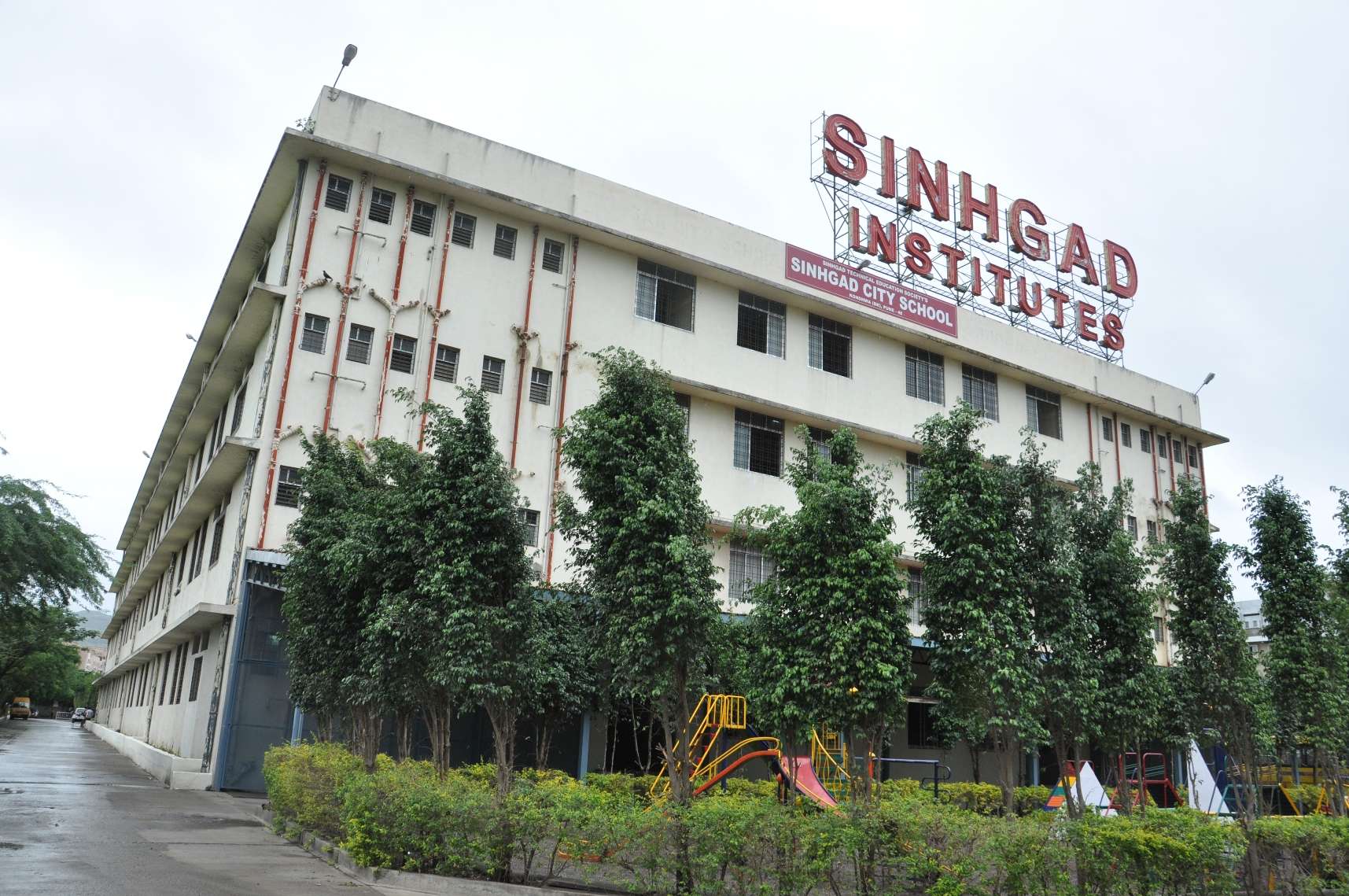SINHGAD CITY SCHOOL PUNE MAHARASHTRA 1130560