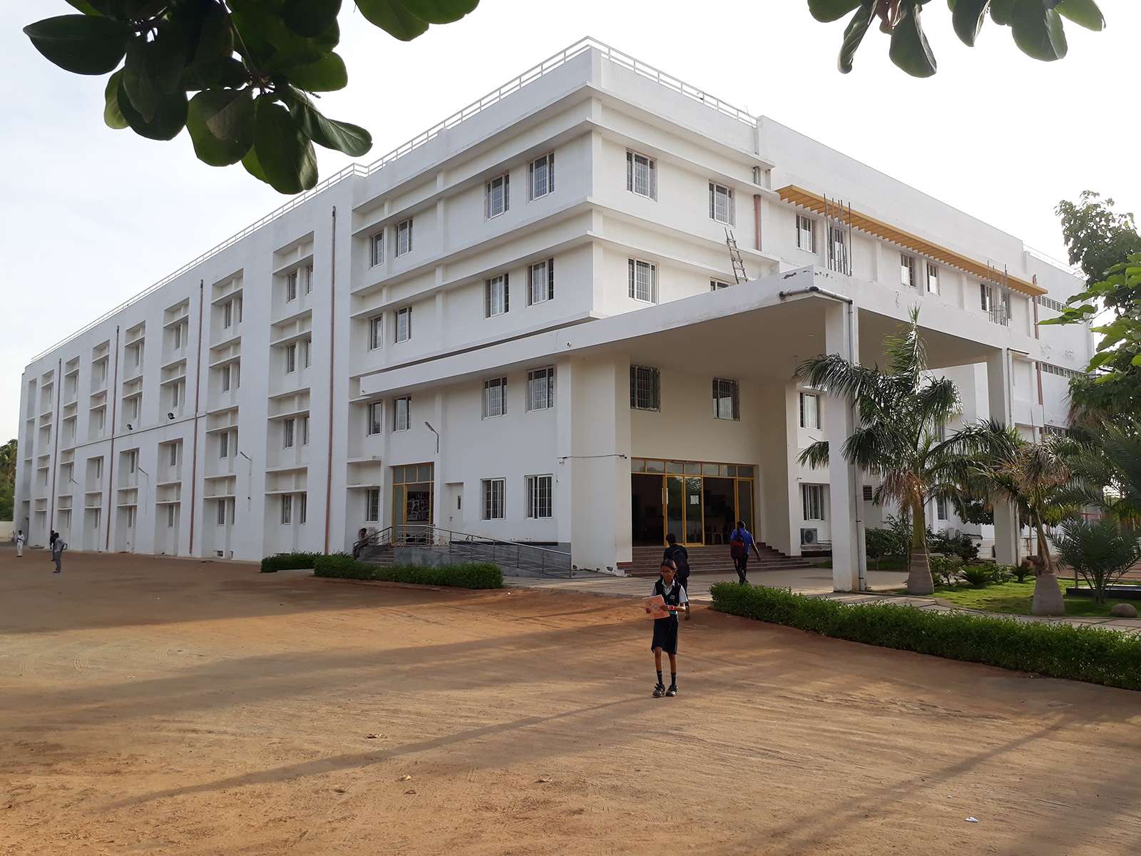 Sri Sankara Vidyalayaa S F No 2347 2348 amp 2349Andankovil East Village Chinnandan kovil 1930436