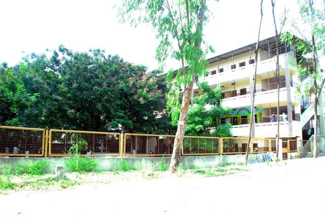 KENDRIYA VIDYALAYA CRPF BARKAS CHANDRAYANGUTTA HYDERABAD ANDHRA PRADESH 100011