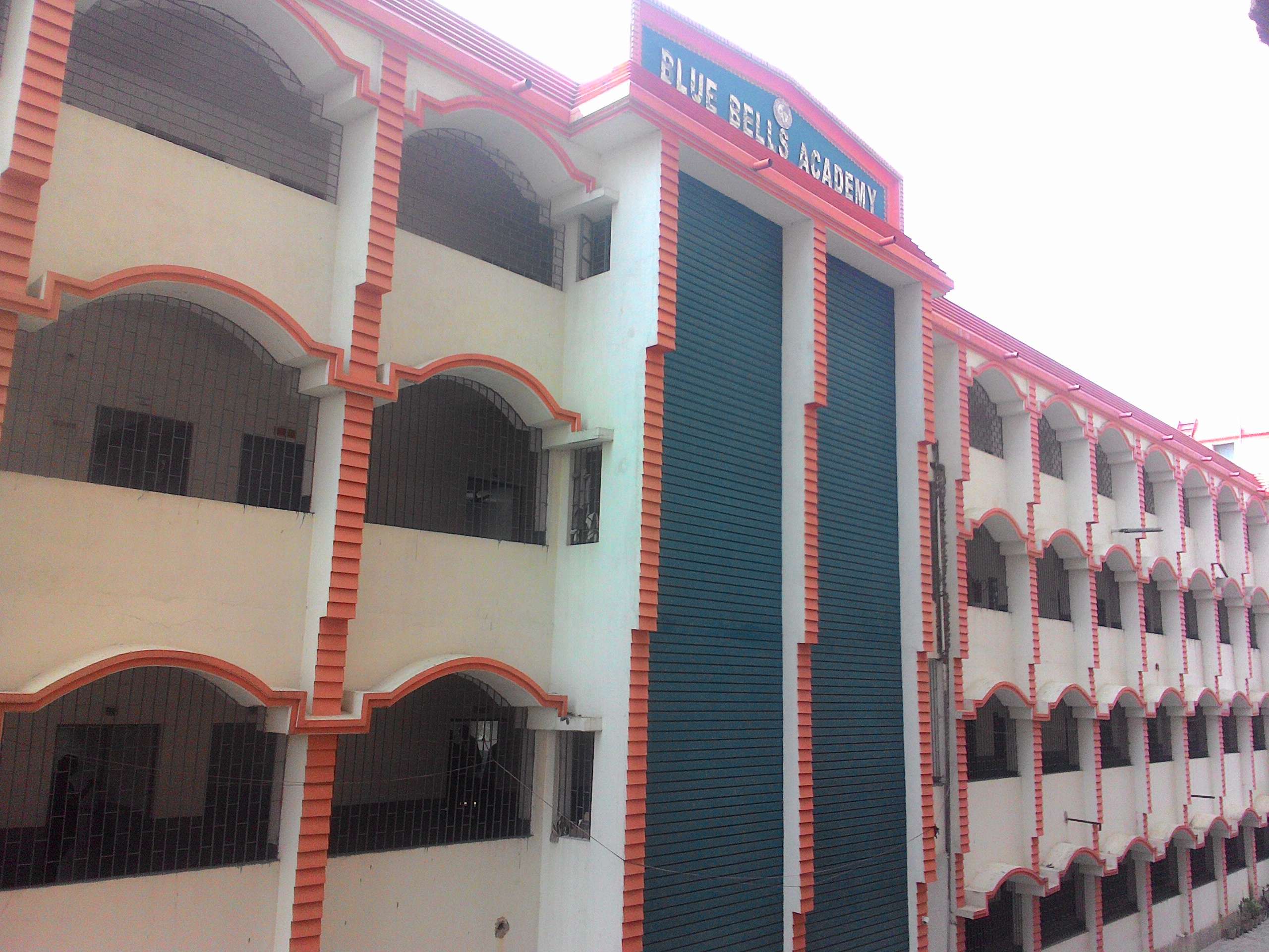 BLUE BELLS ACADEMY ASHOKPURI KHAJPURA COMPLEX KHAGUL ROAD DANAPUR PATNA 330158