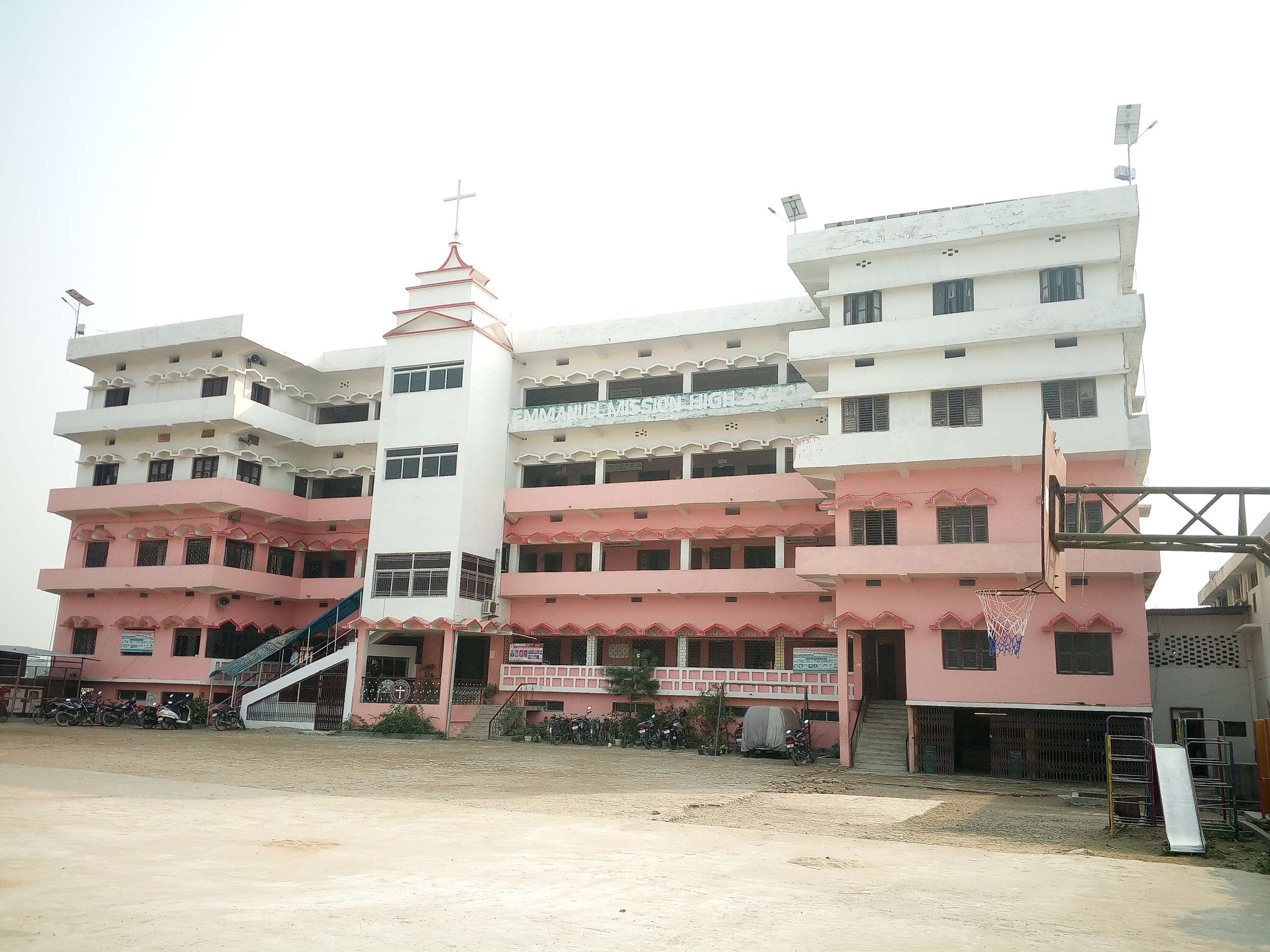 EMMANUEL MISSION HIGH SCHOOL ANAND NAGAR SIWAN BIHAR 330169