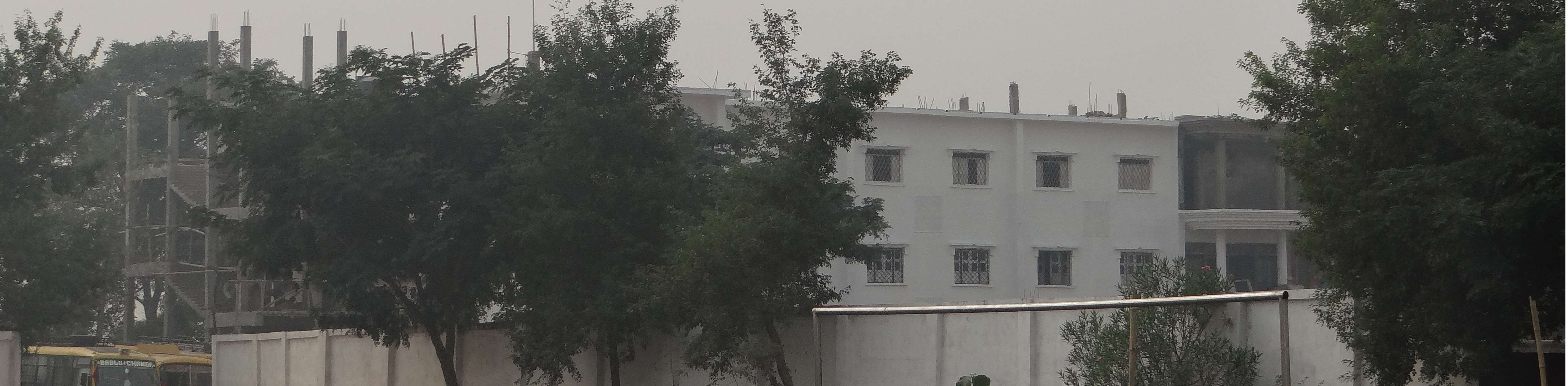 MAHESH ACADEMY M G ROAD 330228
