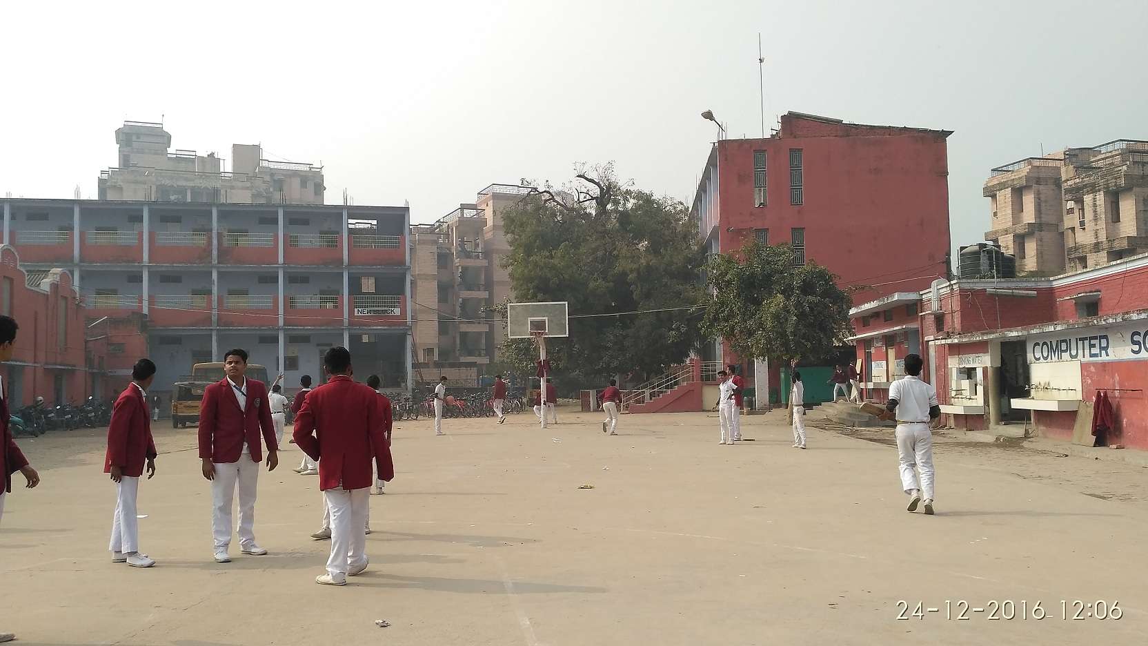 ALLAHABAD PUBLIC SCHOOL 22 16 SUBEDAR GANJ CHAUPTHKA ALLAHABAD UTTAR PRADESH 2130555