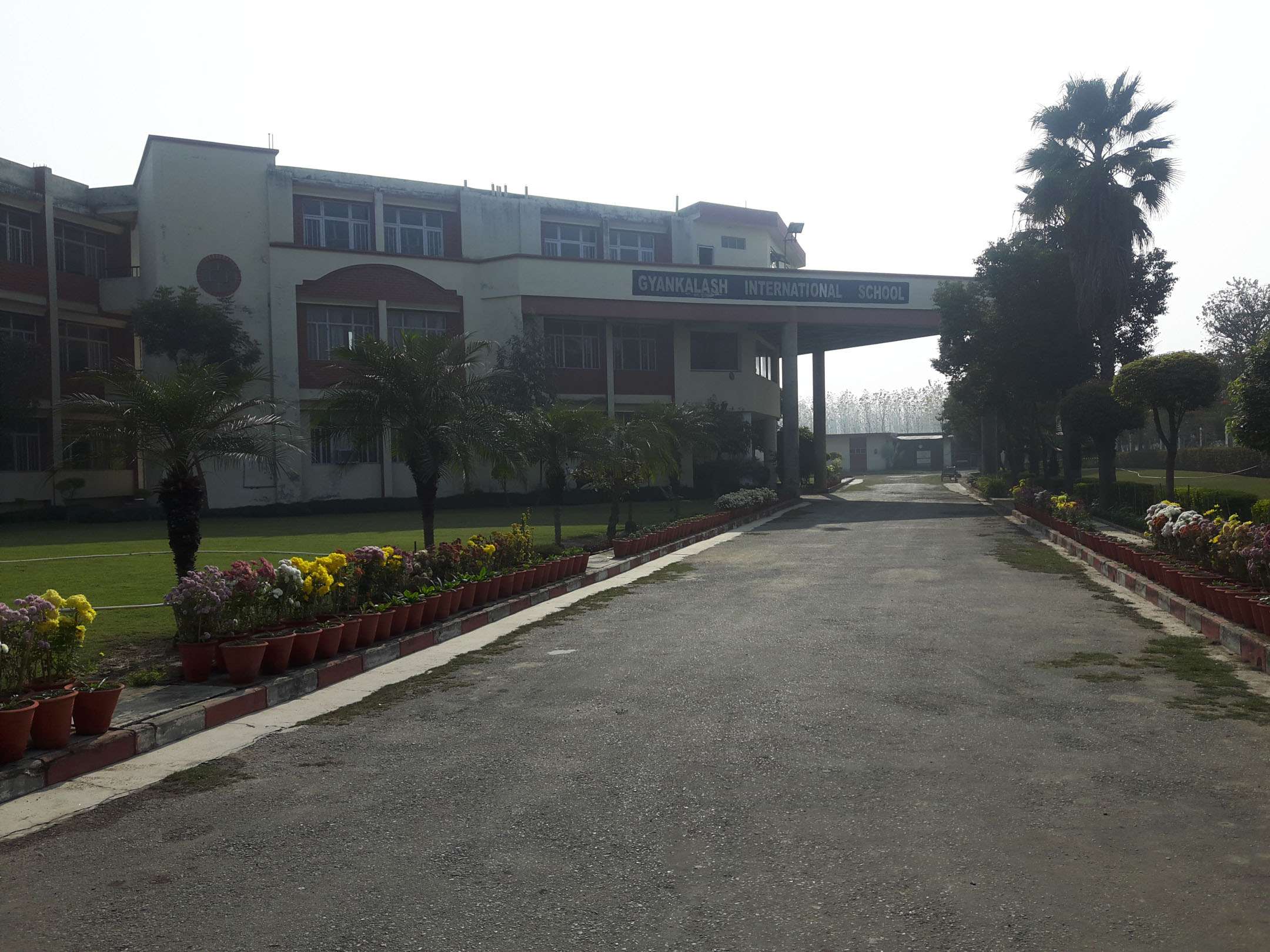 GYAN KALASH INTERNATIONAL SCHOOL NEAR P amp T TRAINING CENTRE AMBALA ROAD SAHARANPUR U P 2130824