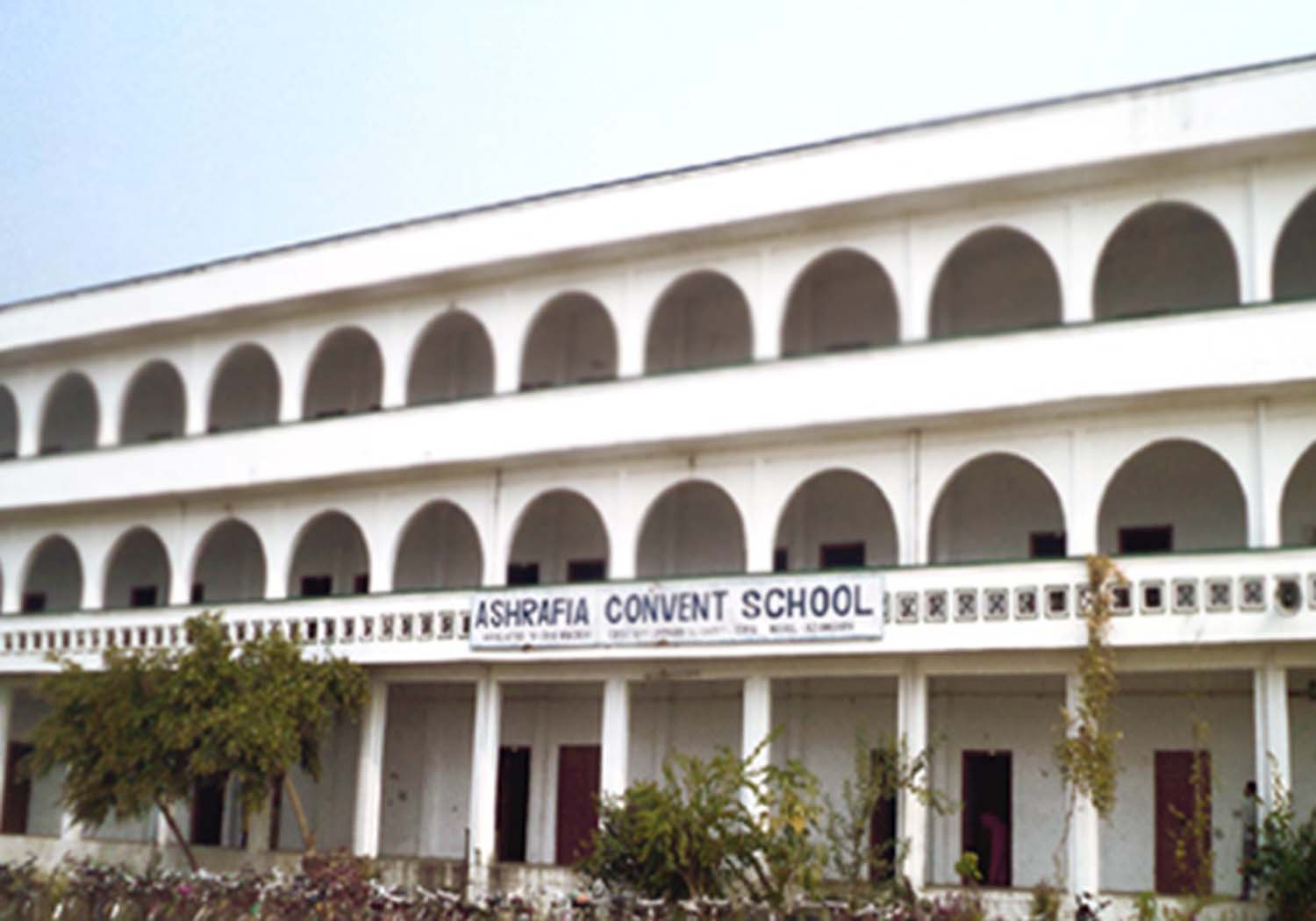 Ashrafia Convent School Vill Mahul Post MahulDistt Azamgarh 2131083