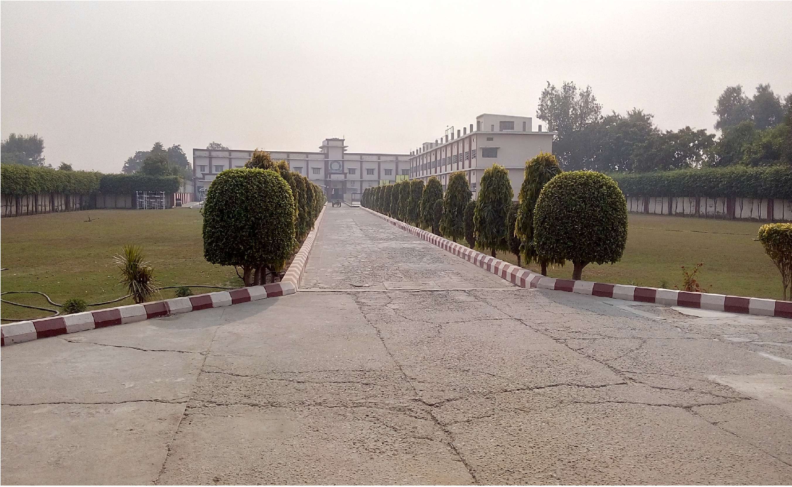 DSR MODERN SCHOOL KOORI KHERA ROAD DHOOM MANIKPUR 2131285