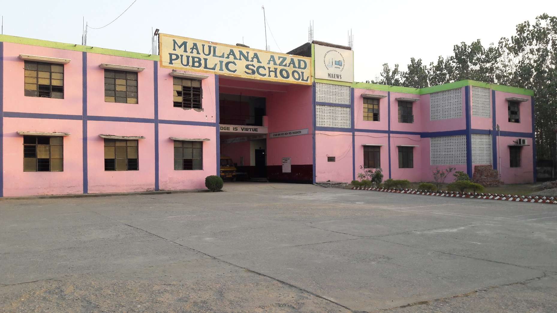 MAULANA AZAD PUBLIC SCHOOL KICHA U S NAGAR UTTRANCHAL 3530199