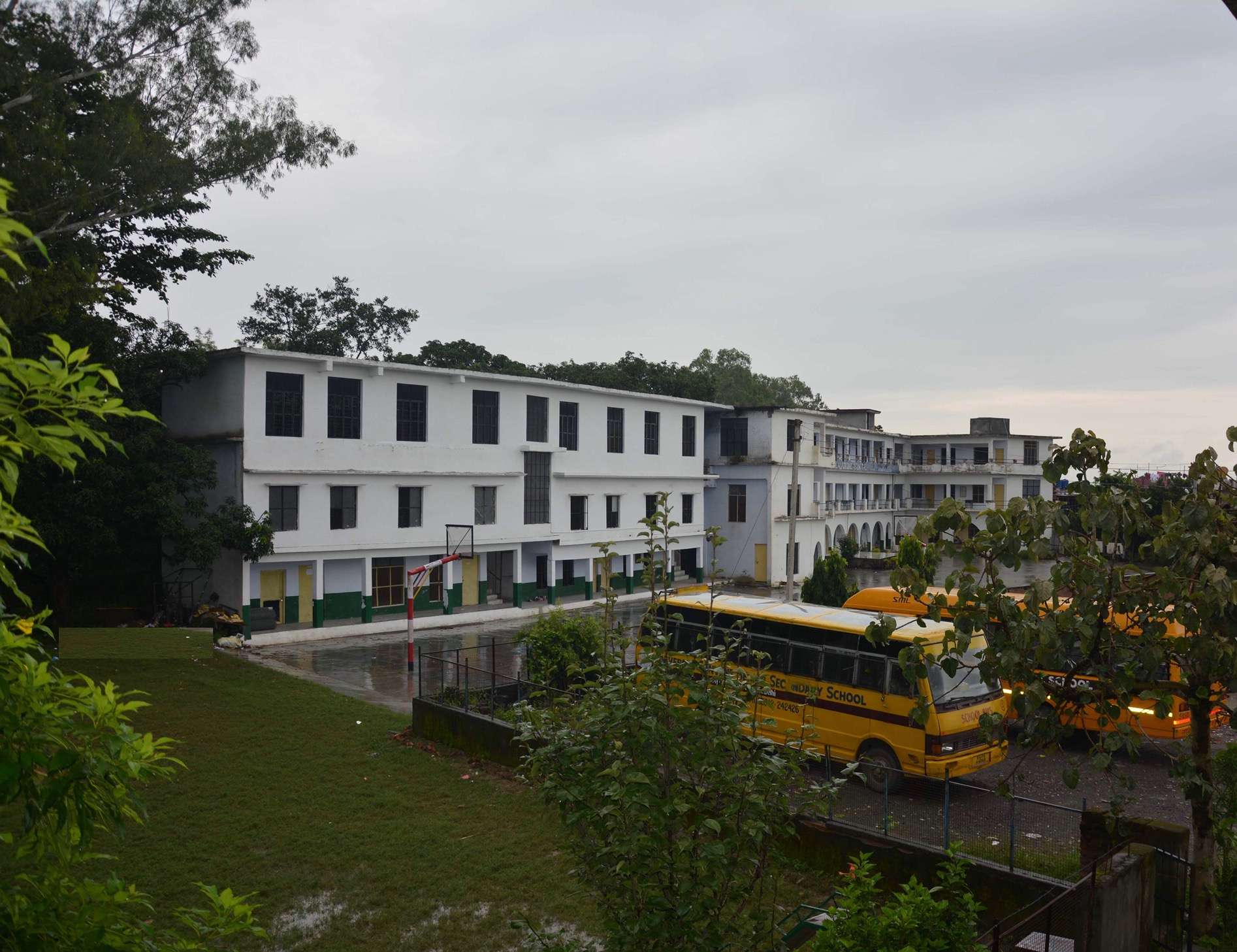 UNIVERSAL CONVENT SCHOOL KALADHUNGI P O KALADHUNGI DISST NAINITAL 3530219