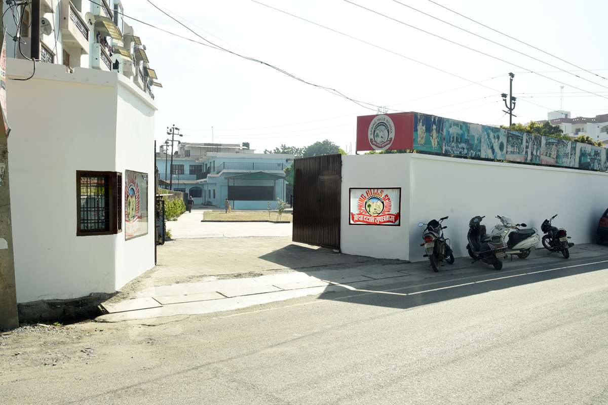 SPRING HILLS SCHOOL DEHRADUN uttarakhand 3530368