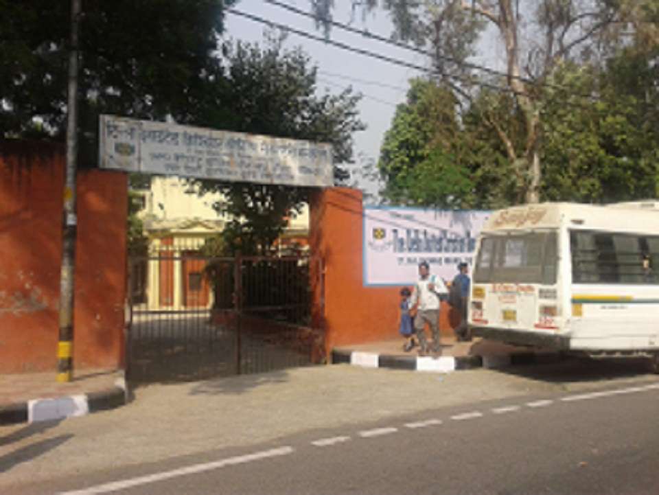 DELHI UNITED CHRISTIAN SR SEC SCHOOL 17 RAJ NIWAS MARG DELHI 2778002