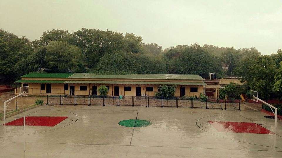 BENGALI SR SEC SCHOOL 22 A ALIPUR ROAD DELHI 2778003