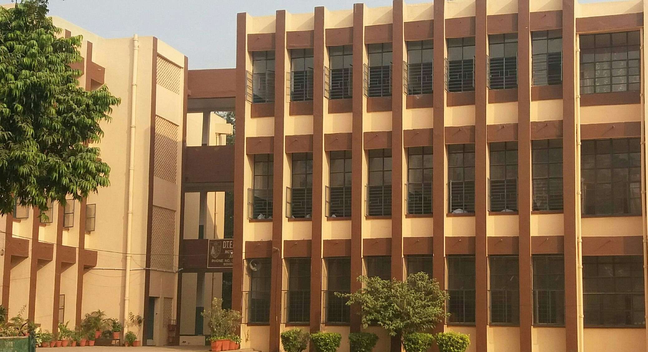 D T E A SR SEC SCHOOL MOTI BAGH 2 NEW DELHI 2774023
