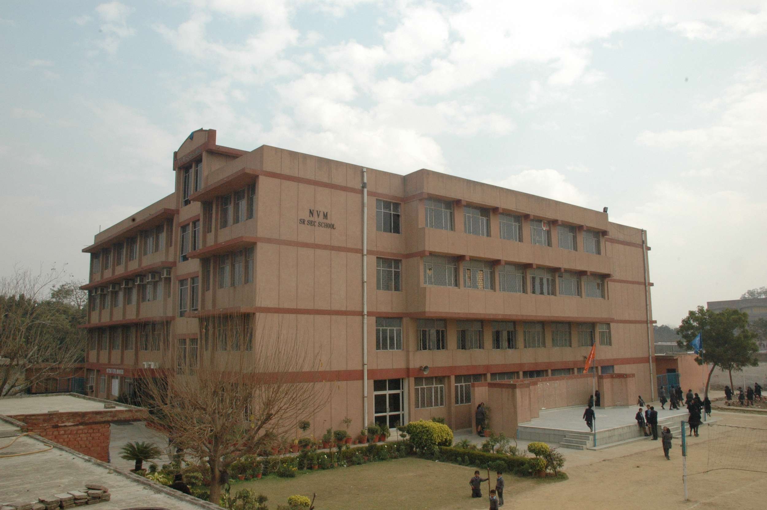 NUTAN VIDYA MANDIR SR SEC SCHOOL G T B ENCLAVE NAND NAGRI DILSHAD GARDEN DELHI 2730102
