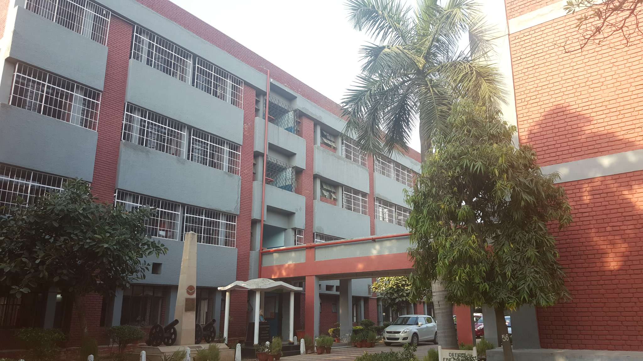 OXFORD SR SEC SCHOOL E BLOCK VIKASPURI NEW DELHI 2730080