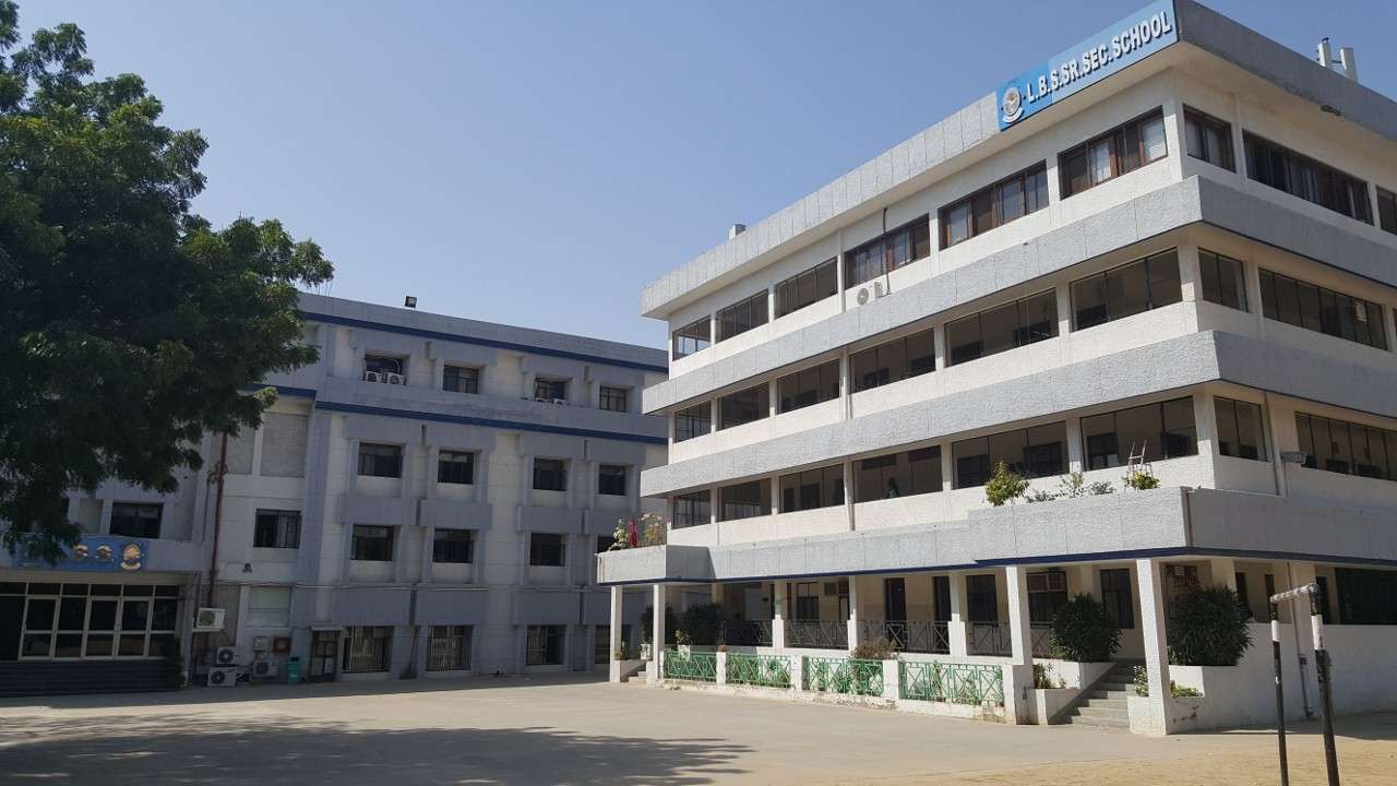 LAL BAHADUR SHASTRI SMARAK JAVM SR SEC SCHOOL SHASTRI SADAN SECTOR 3 R K PURAM NEW DELHI 2730103